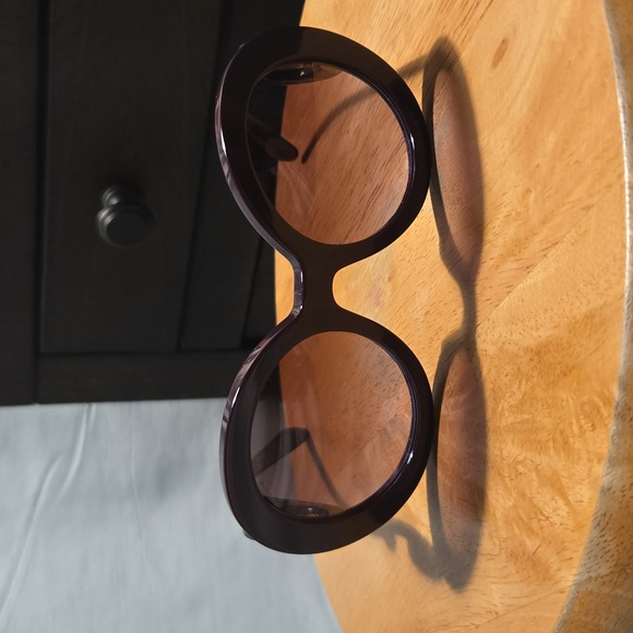 Prada Sunglasses - Picture 6 of 6